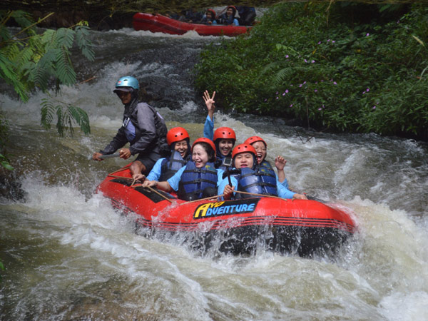 Open Trip Rafting Pangalengan Bandung